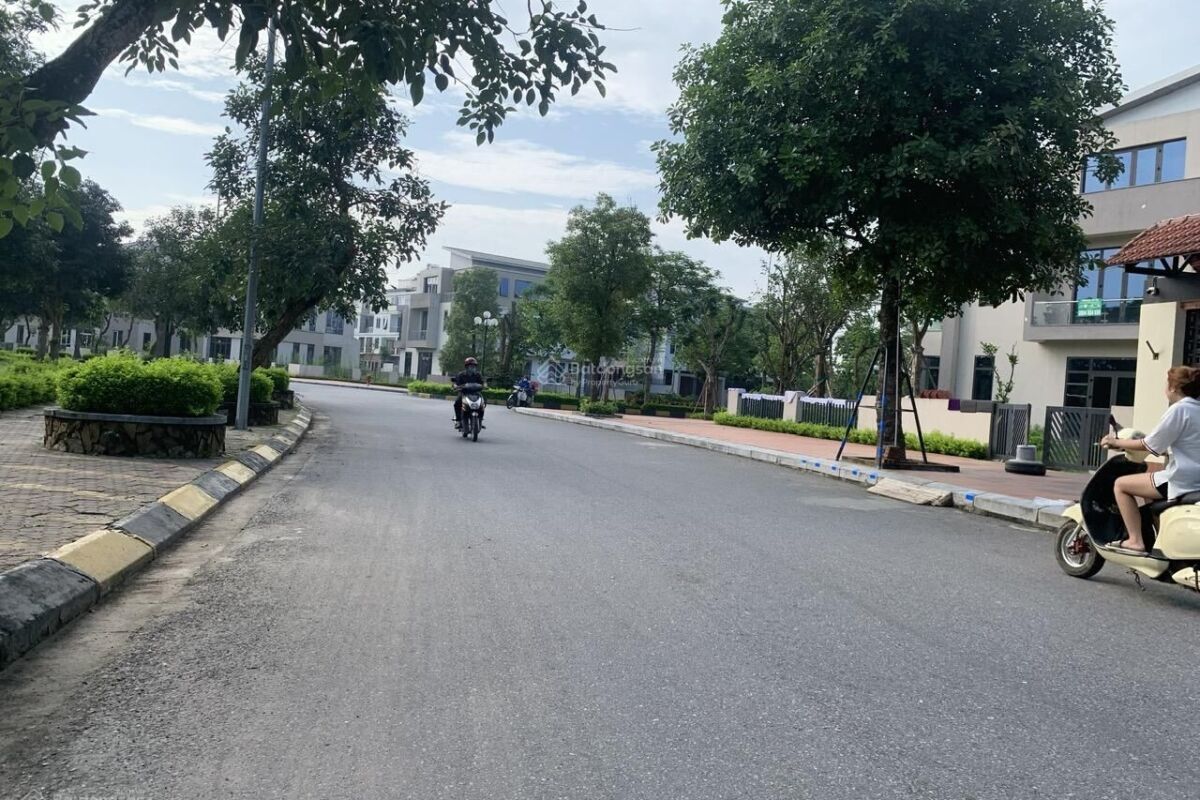 Bán nhanh căn biệt thự 2 mặt trước sau view vườn hoa