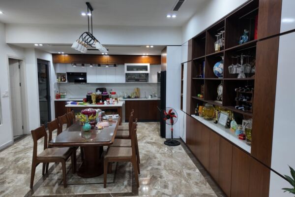 Nhà 3.5 tầng hoàn thiện Vinhomes ocean park gia lâm