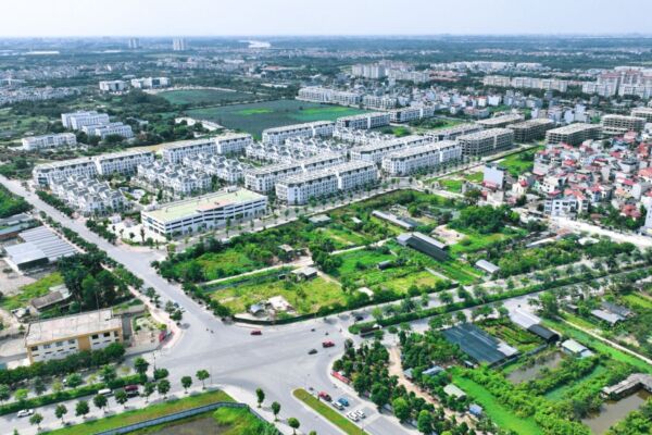 Bán nhà mặt phố thành trung gia lâm 3.5 tầng