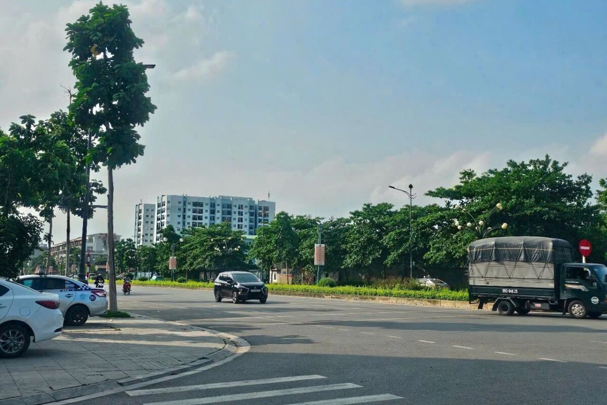 Bán 100m mặt phố Nguyễn Quyền kinh doanh giá nhỉnh 1x tỷ