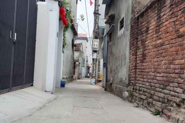 Thổ cư khả lễ 79m thẳng 50m ra trục chính view hồ loanh quanh 4 tỷ