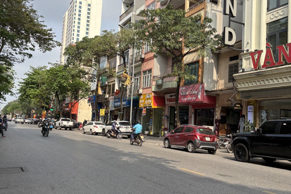 Bán nhà dòng tiền trung tâm trâu quỳ gia lâm 60m2 mặt tiền 6m