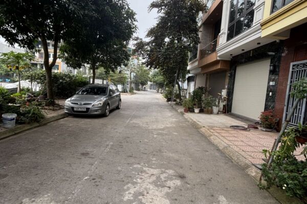 Bán đất tái định cư trâu quỳ gia lâm 120m2 mặt tiền 6.15m