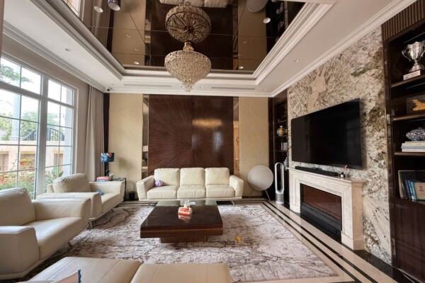 Bán nhà 3.5 tầng khu Euro wwindow trâu quỳ gia lâm 192.5m2 mặt tiền 11m fun đồ