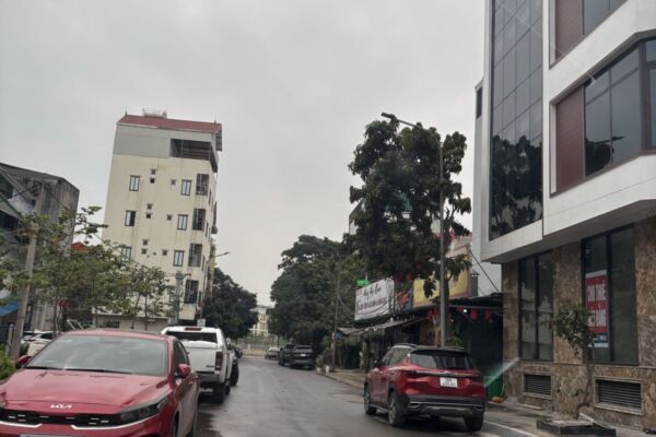 Bán nhà 3 tầng cổ bi gia lâm 75m2 mặt tiền 5m giá 9.8 tỷ