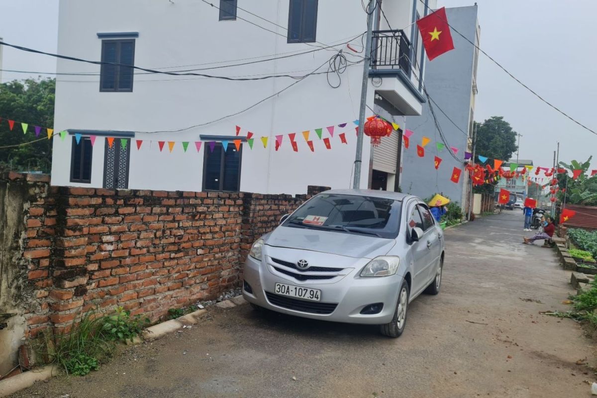 chính chủ gửi bán 54m2 đất lô góc, ngõ thông, ô tô đỗ cửa, view đẹp giá 5.65 tỷ